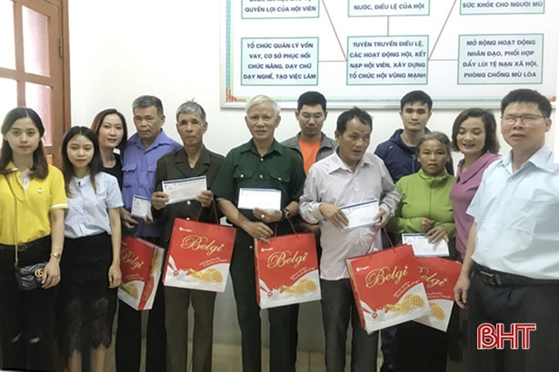 Mang niềm vui đến với các hoàn cảnh khó khăn ở thị xã Kỳ Anh