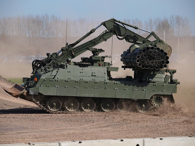 Những mẫu xe công binh vạn năng đáng gờm nhất thế giới