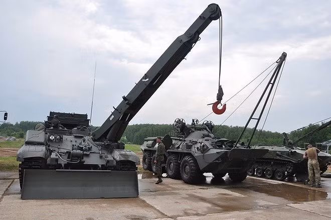 Những mẫu xe công binh vạn năng đáng gờm nhất thế giới