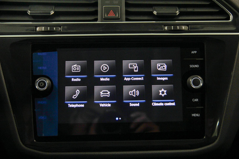 Chi tiết mẫu SUV Volkswagen Tiguan Allspace 2018 vừa về tay khách hàng