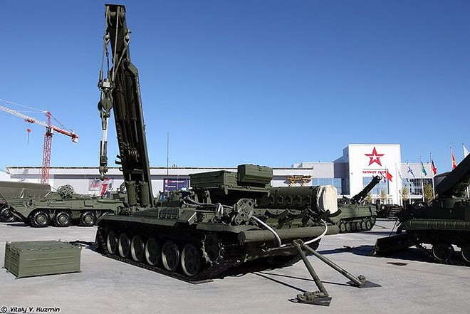 Những mẫu xe công binh vạn năng đáng gờm nhất thế giới