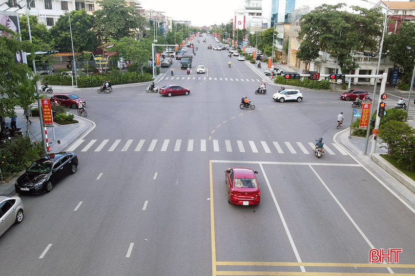 Lưu lượng phương tiện giao thông đông đúc là mối nguy TNGT với người cao tuổi điều khiển phương tiện tham gia giao thông. bqbht_br_tai-nan-nguoi-cao-tuoi-5.jpg