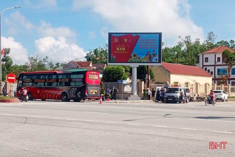 Hiện trường vụ TNGT giữa xe khách và xe máy làm ông T.Đ.N. tử vong. bqbht_br_tai-nan-nguoi-cao-tuoi.jpg