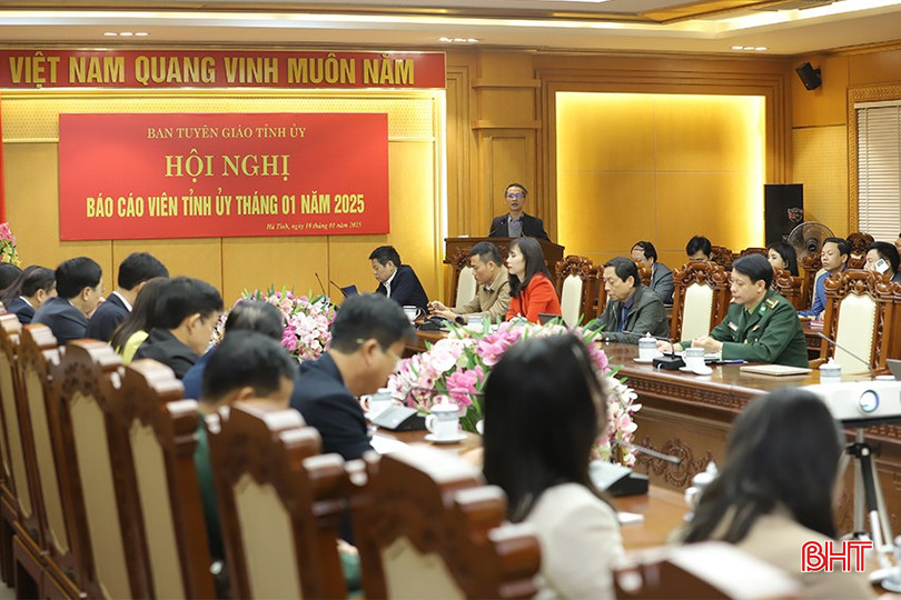 Các đại biểu dự hội nghị báo cáo viên Tỉnh ủy tháng 1/2025. bqbht_br_bao-cao-vien-02.jpg