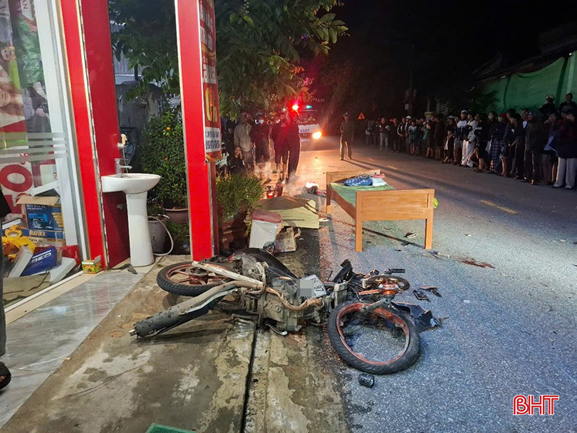 Xe máy mà nam sinh điều khiển bị hư hỏng nặng sau vụ tai nạn giao thông. bqbht_br_tai-nan-giao-thong-2-2614.jpg