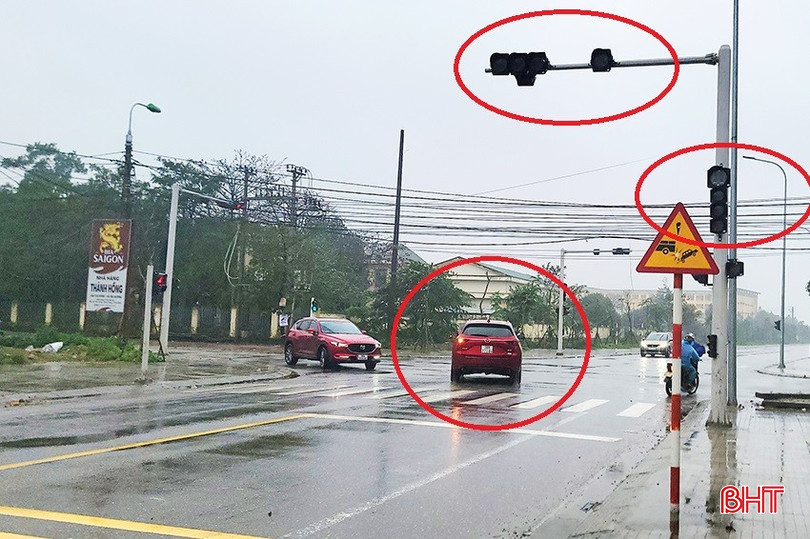 Cần sớm khắc phục sự cố tại hệ thống đèn tín hiệu giao thông ở ngã tư đường Lê Ninh kéo dài với đường Hà Hoàng để đảm bảo an toàn giao thông. bqbht_br_den-do-hu-hong-6.jpg