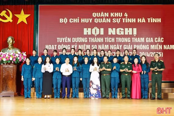 Tuyên dương thành tích trong tham gia hoạt động kỷ niệm 50 năm Ngày Giải phóng miền Nam