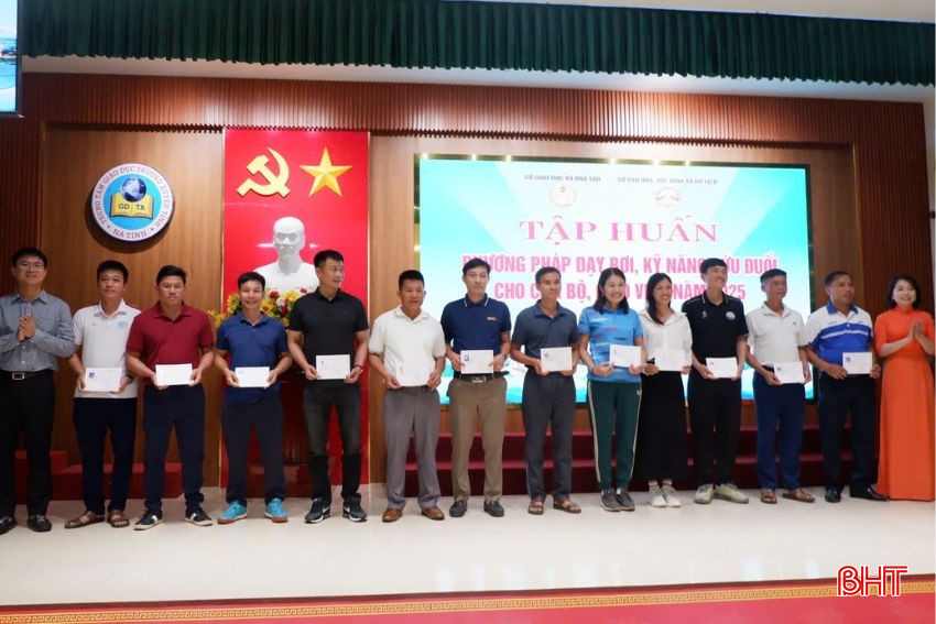 100% học viên đạt yêu cầu và được cấp giấy chứng nhận. bqbht_br_anh-3.jpg