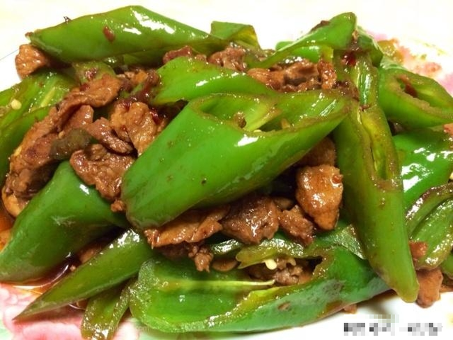 3 mẹo giúp xào thịt mềm, không khô, không dính chảo