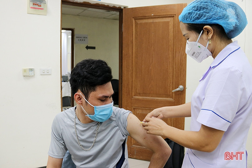 1.350 công nhân Formosa Hà Tĩnh tiêm vacxin phòng COVID-19