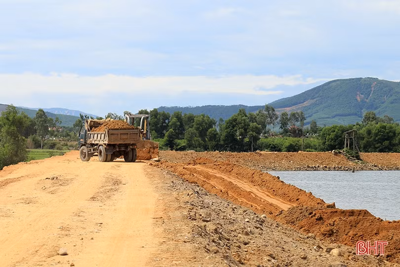 “Tăng tốc” trên các công trình thuỷ lợi ở Hà Tĩnh