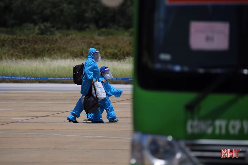 Thêm 201 công dân Hà Tĩnh hồi hương trên chuyến bay thứ 3 của Bamboo Airway