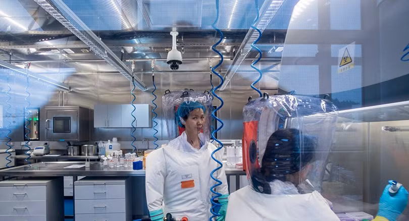 Chuyên gia hàng đầu Trung Quốc cảnh báo nguy cơ xuất hiện biến thể virus mới