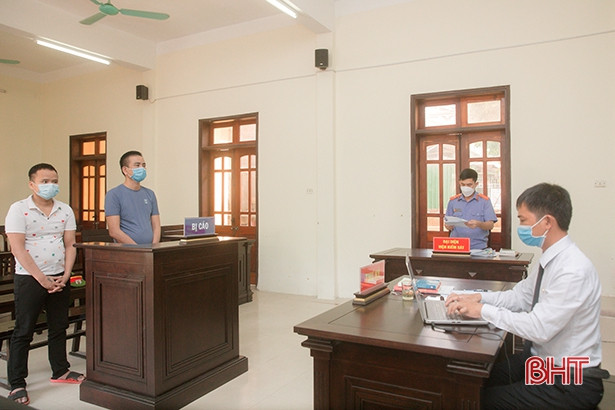 Hà Tĩnh: Lĩnh án 8 năm tù vì tội mua bán, tàng trữ trái phép chất ma túy