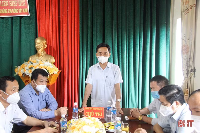 Lãnh đạo Hà Tĩnh kiểm tra, khảo sát các hợp tác xã tại Hương Sơn