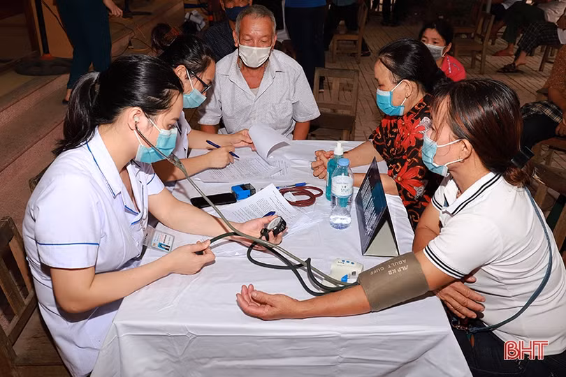 Các cơ sở y tế ở Hà Tĩnh tổ chức tiêm vắc-xin phòng COVID-19 đợt 4