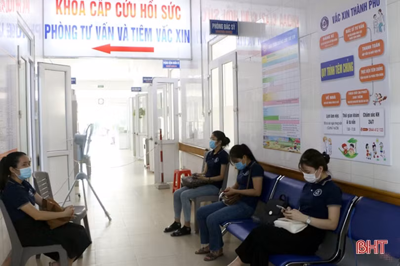 Các cơ sở y tế ở Hà Tĩnh tổ chức tiêm vắc-xin phòng COVID-19 đợt 4