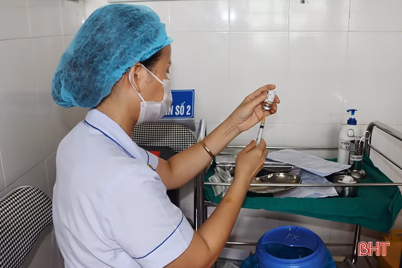 Các cơ sở y tế ở Hà Tĩnh tổ chức tiêm vắc-xin phòng COVID-19 đợt 4