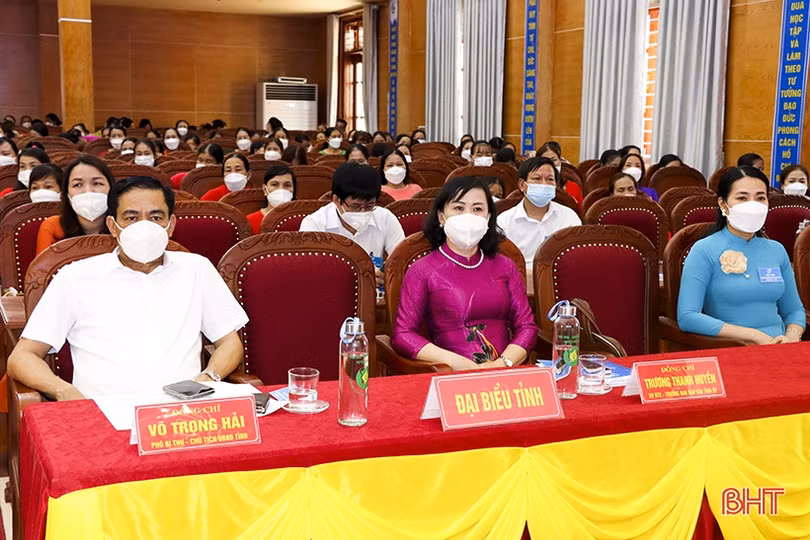 Bà Trần Thị Thùy Nhung tái cử Chủ tịch Hội LHPN huyện Đức Thọ