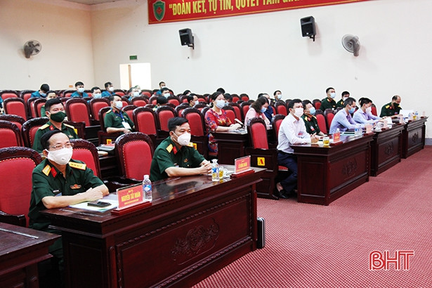 52 thí sinh tham dự Hội thi Pháp luật về dân quân tự vệ năm 2021