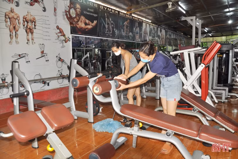 Cơ sở kinh doanh dịch vụ không thiết yếu ở Hà Tĩnh đồng loạt đóng cửa phòng dịch