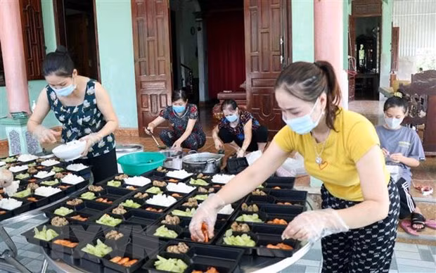 Thủ tướng yêu cầu phòng, chống dịch COVID-19 quyết liệt, hiệu quả hơn