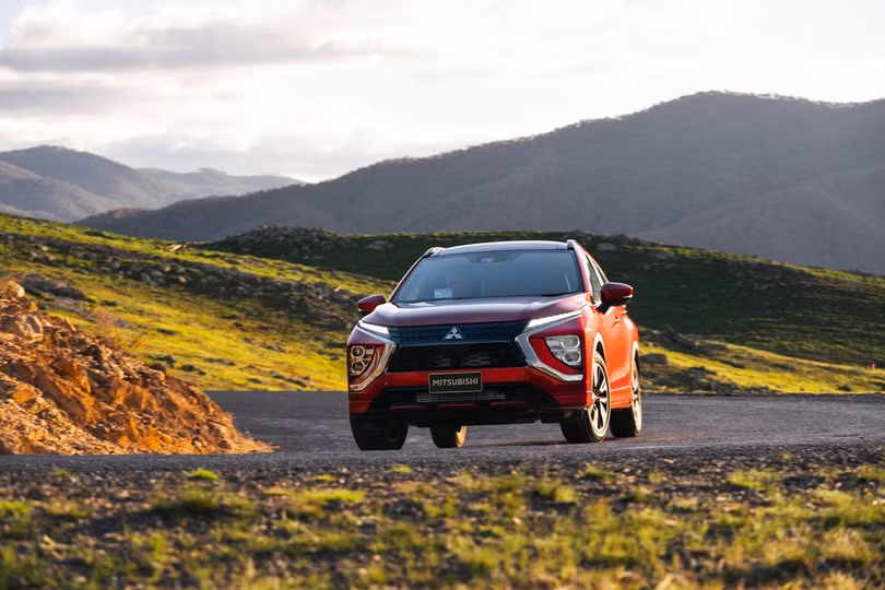 Cận cảnh Mitsubishi Eclipse Cross facelift - cốp rộng, thiết kế đẹp