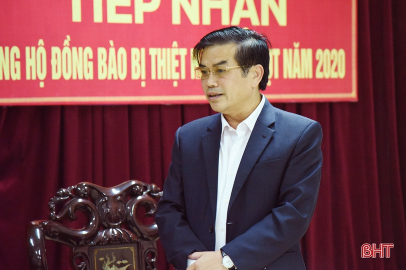 Hơn 216 tỷ đồng của 3.290 tổ chức, cá nhân ủng hộ đồng bào vùng lũ Hà Tĩnh