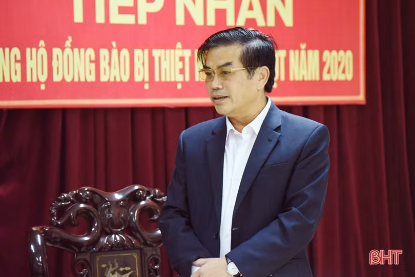 Hơn 216 tỷ đồng của 3.290 tổ chức, cá nhân ủng hộ đồng bào vùng lũ Hà Tĩnh