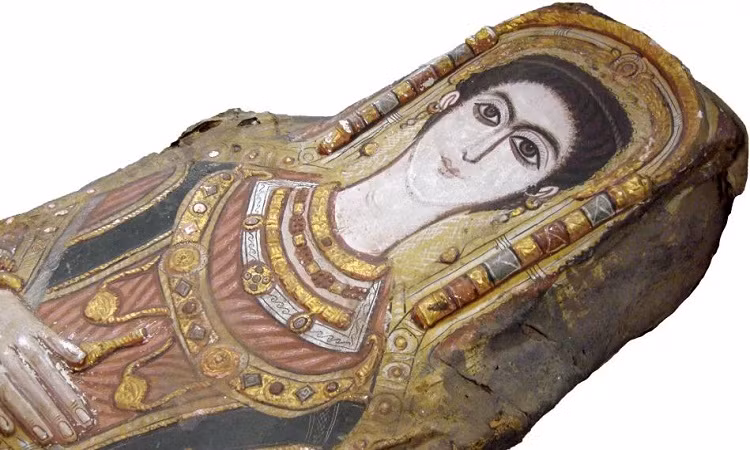 Bên trong xác ướp 2.000 năm tuổi