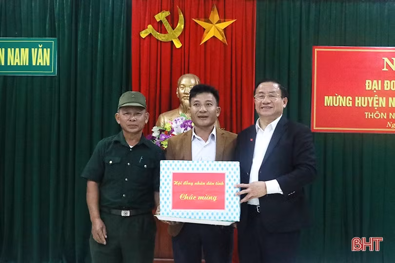 Lãnh đạo Hà Tĩnh vui đại đoàn kết với Nhân dân