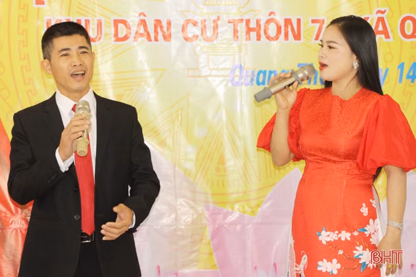 Lãnh đạo Hà Tĩnh vui đại đoàn kết với Nhân dân