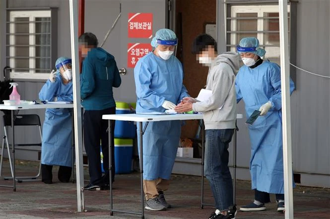 Covid-19 tới sáng 9/11: Thế giới trên 1,2 triệu người tử vong, châu Âu ngày càng nghiêm trọng