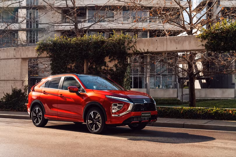 Cận cảnh Mitsubishi Eclipse Cross facelift - cốp rộng, thiết kế đẹp