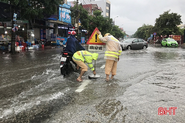 Hoàn lưu bão kết hợp với không khí lạnh sẽ gây mưa to ở Hà Tĩnh