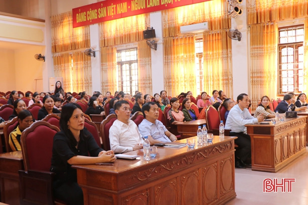 Trang bị kiến thức, tư vấn pháp luật cho phụ nữ Can Lộc