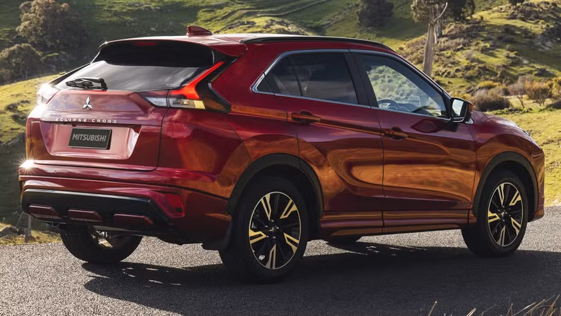 Cận cảnh Mitsubishi Eclipse Cross facelift - cốp rộng, thiết kế đẹp