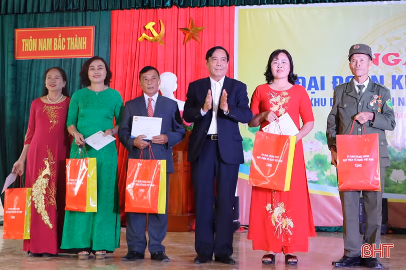 Đoàn kết là sức mạnh để địa phương thực hiện thắng lợi các nhiệm vụ