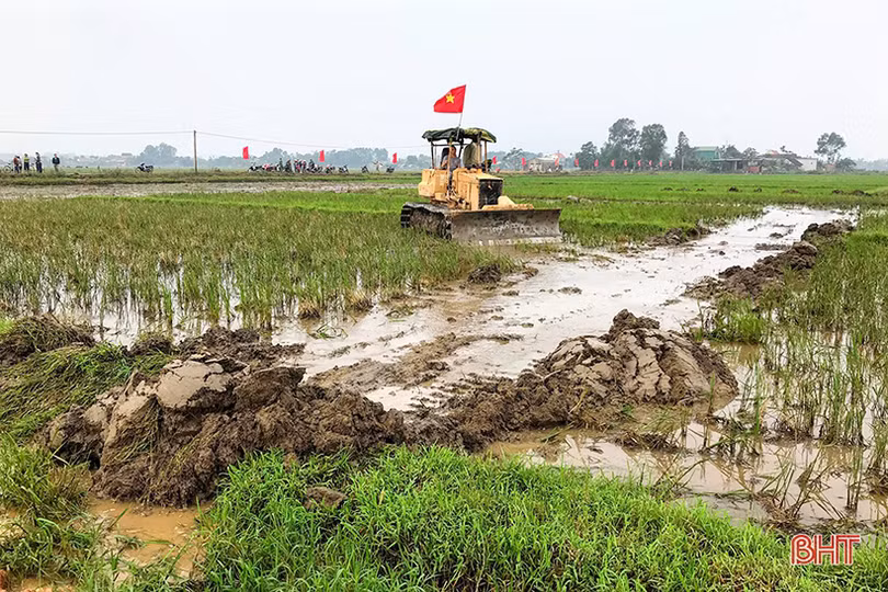 Hà Tĩnh đẩy nhanh khôi phục sản xuất gắn với xây dựng nông thôn mới