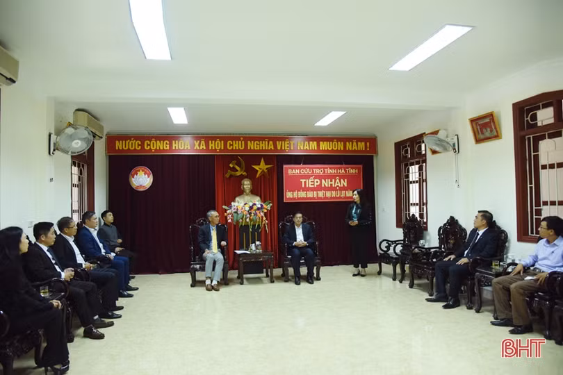 Hơn 216 tỷ đồng của 3.290 tổ chức, cá nhân ủng hộ đồng bào vùng lũ Hà Tĩnh