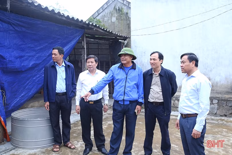 Xây dựng nhà văn hoá cộng đồng kiên cố là nơi tránh lũ an toàn cho Nhân dân