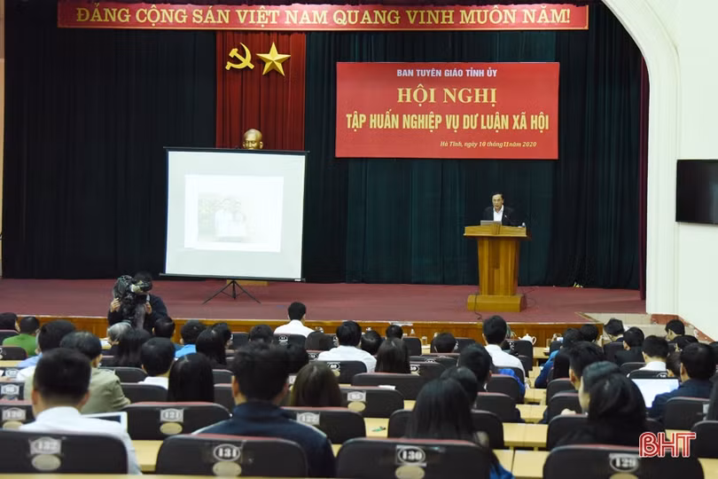 Hà Tĩnh bồi dưỡng nghiệp vụ dư luận xã hội, xử lý các vấn đề ở cơ sở