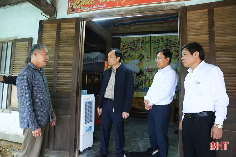 Xây dựng nhà văn hoá cộng đồng kiên cố là nơi tránh lũ an toàn cho Nhân dân