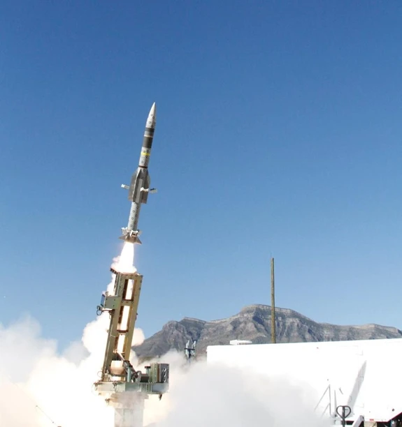 Mỹ thử nghiệm vũ khí phòng không giá rẻ mới