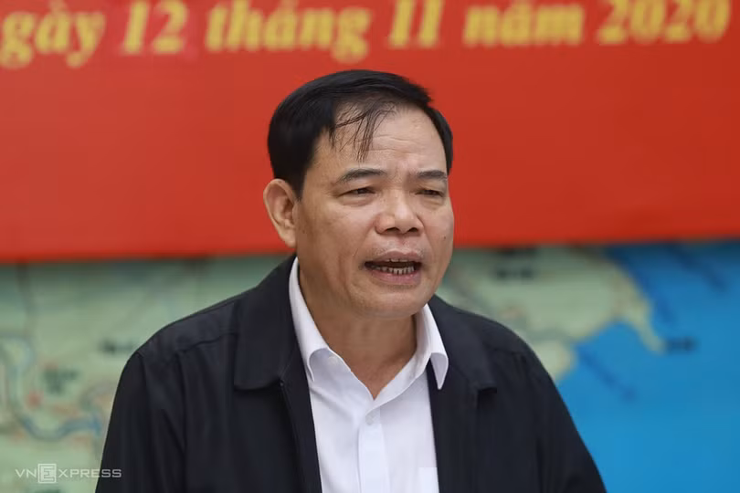 Dự báo 3 kịch bản hướng di chuyển bão Vamco