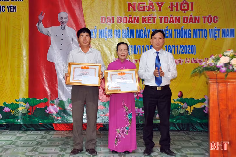 Lãnh đạo Hà Tĩnh vui đại đoàn kết với Nhân dân