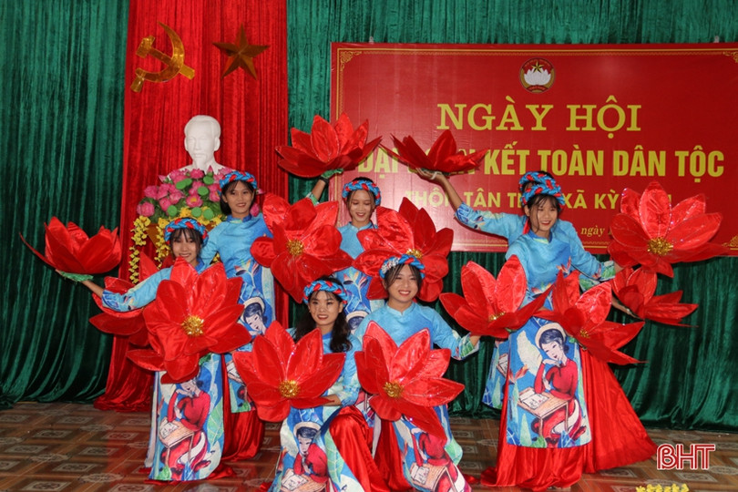 Lãnh đạo Hà Tĩnh vui đại đoàn kết với Nhân dân ảnh 36 Lãnh đạo Hà Tĩnh vui đại đoàn kết với Nhân dân