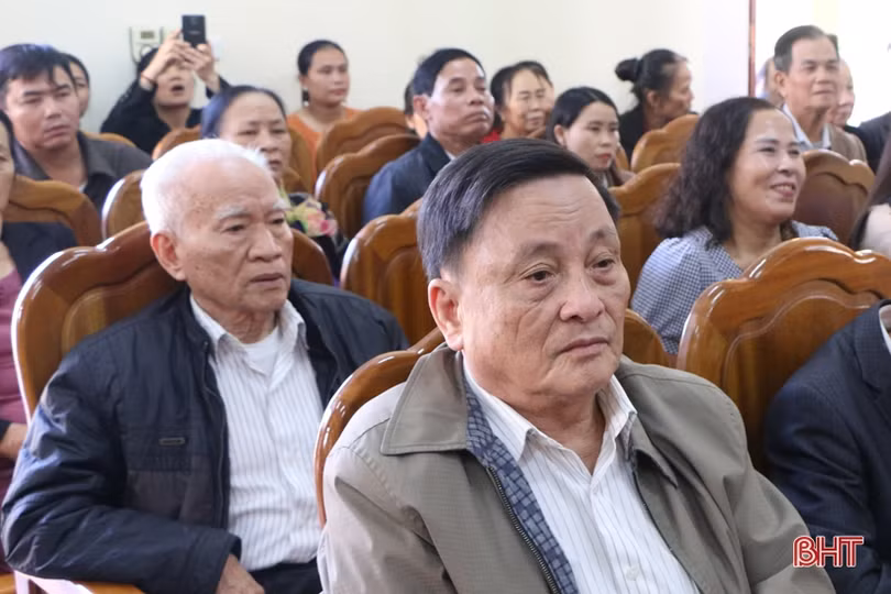 Bí thư Trung ương Đảng Nguyễn Xuân Thắng chung vui ngày hội Đại đoàn kết toàn dân ở TP Hà Tĩnh