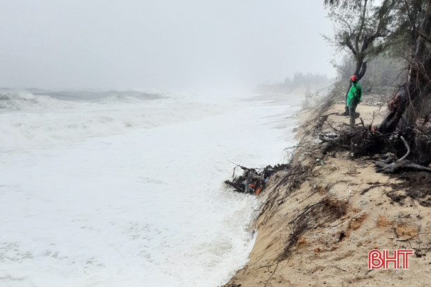 Thị xã Kỳ Anh gió giật cấp 9 kèm theo mưa to