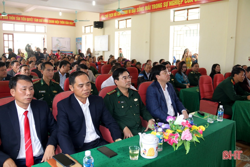 Lãnh đạo Hà Tĩnh vui đại đoàn kết với Nhân dân ảnh 35 Lãnh đạo Hà Tĩnh vui đại đoàn kết với Nhân dân